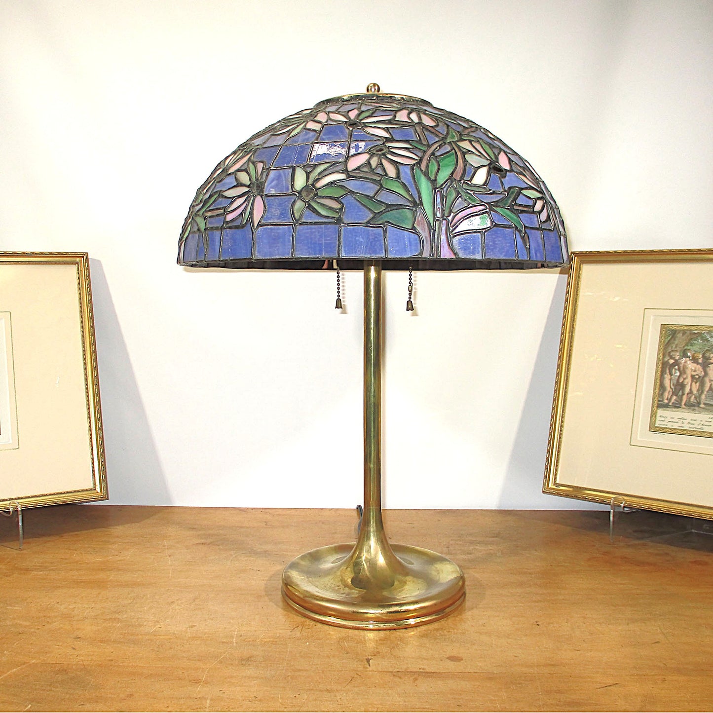 Unique Art Glass Co. Base with Tiffany, Black-Eyed Susan Pattern Leaded Shade PG 53