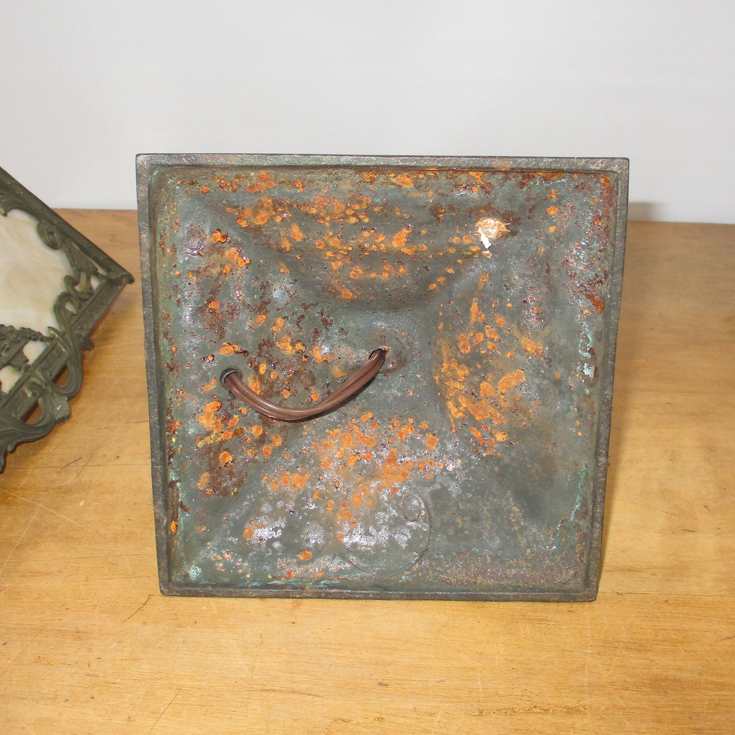 Antique Slag Glass Panel Lamp Signed Salem Brothers