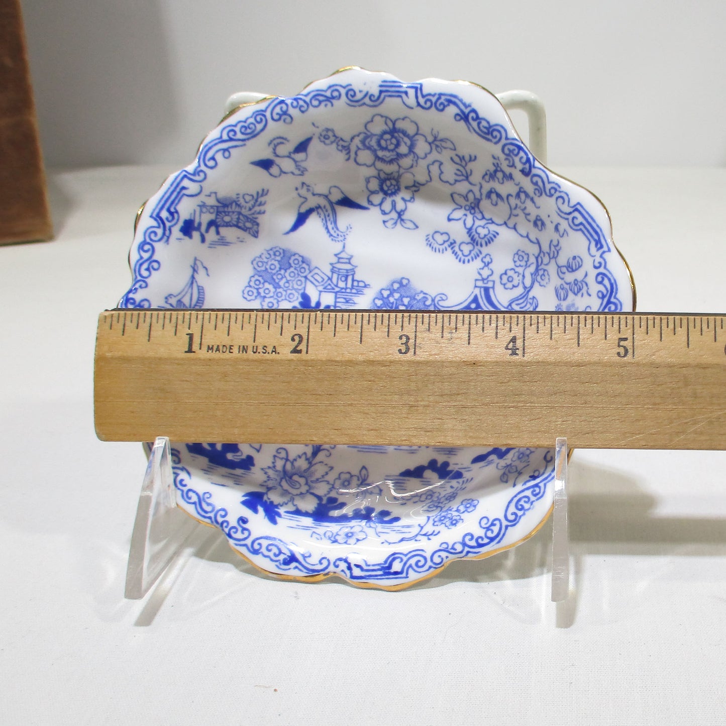 PG 57 Royal Albert Set of 12 Bone China Mikado Blue Willow Shell-shaped Bowls 1930's