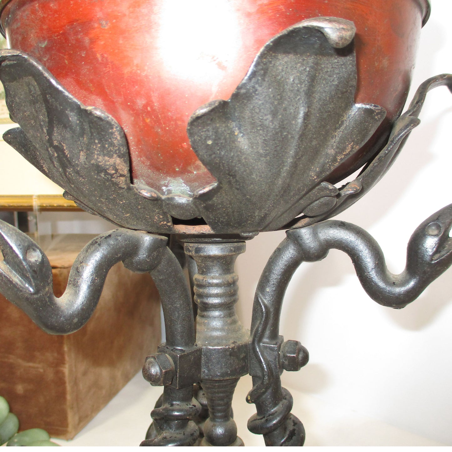 Red Brass Wrought Iron Banquet Oil Lamp with Snakes on Base