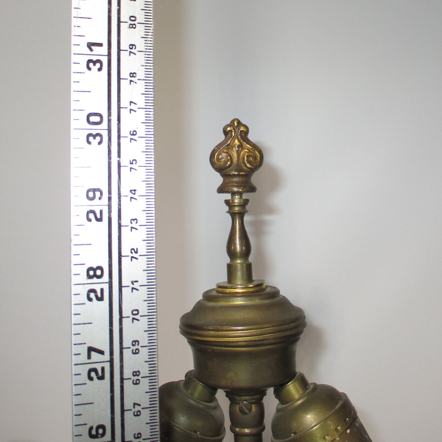 Hollywood Regency Bronze and Opaline Glass Double Light Lamp Paul Hanson PG 25