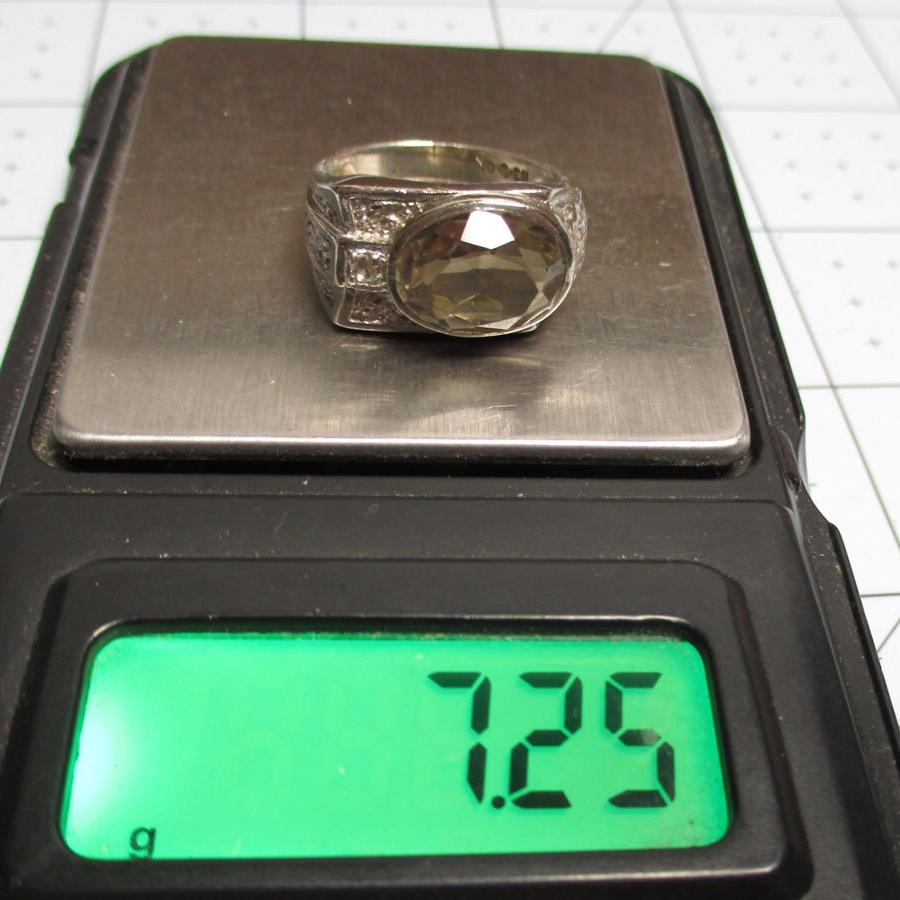 Gr 43 Sterling Silver, Diamond and Citrine Signet Ring