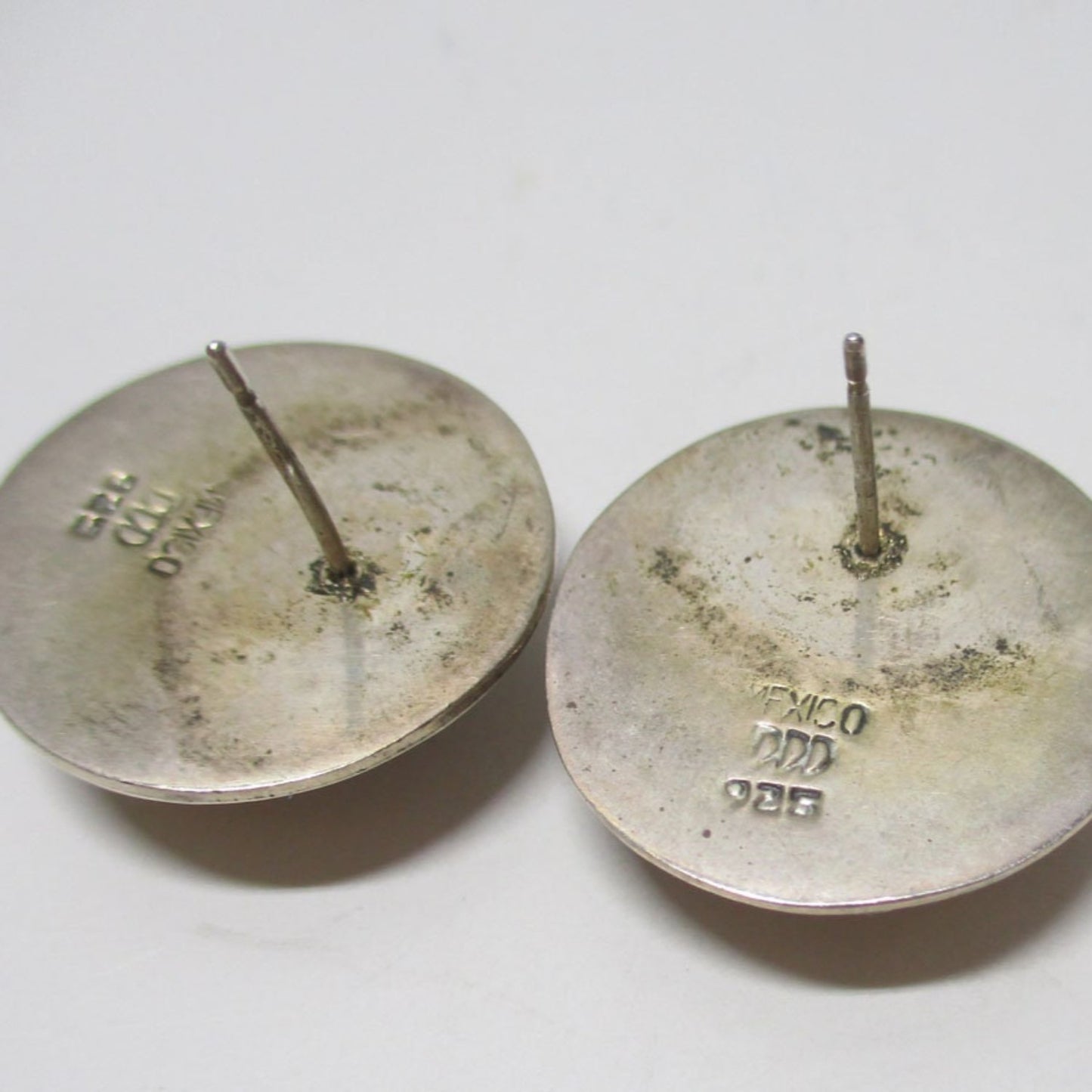 Gr 72 Southwestern Mexico Sterling Silver Maze Earrings Signed DDD Dominique Dinouart Designs