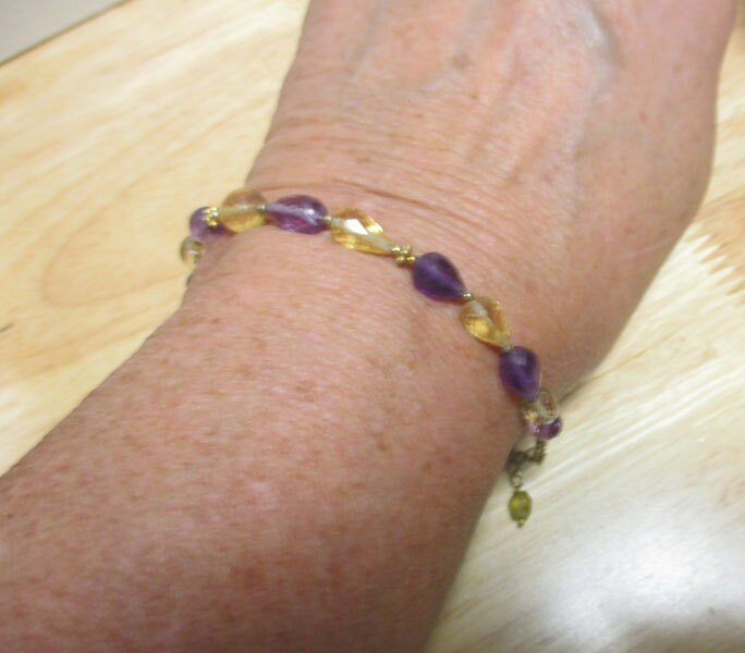 Gr 115 Sterling Silver Vermeil, Amethyst and Citrine Briolette Beaded Link Bracelet 6 3/4 Inch