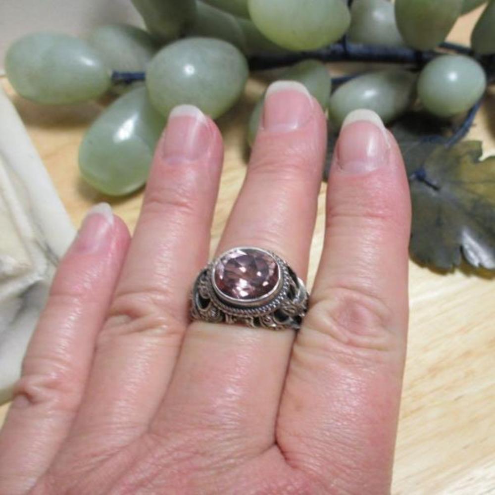 Gr 117 Sarda Balinese Sterling Silver and Pink Quartz Reticulated Signet Ring Size 12 1/2