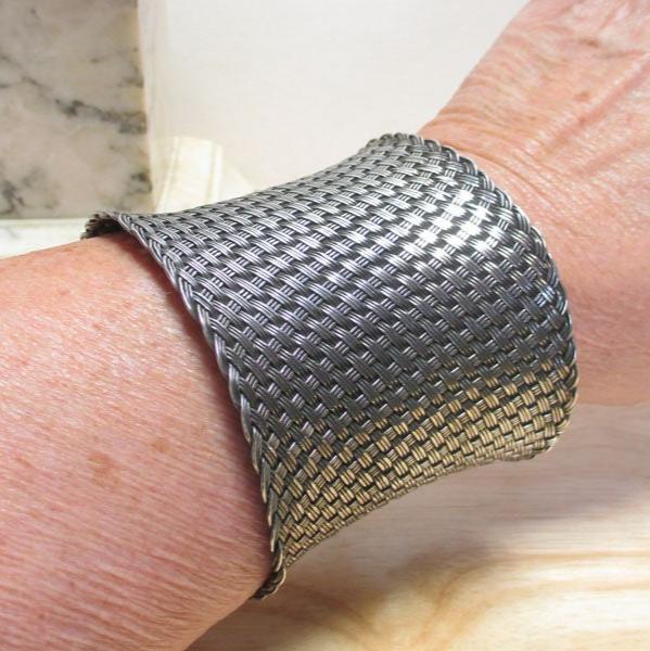 Gr 128 Massive Vintage Basketweave Sterling Silver Cuff Bracelet Suarti Bali HEAVY 94.87 Grams