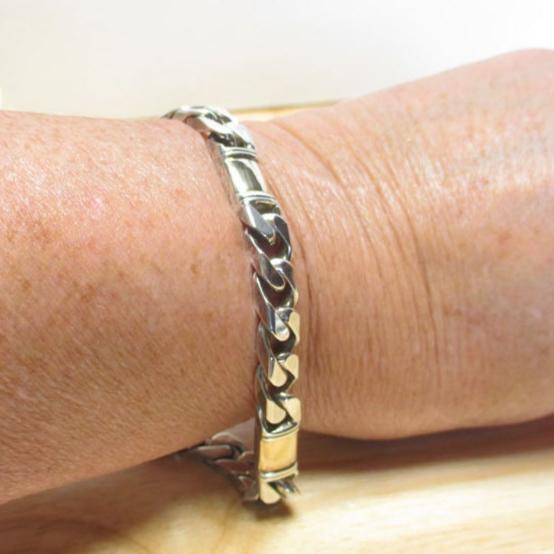 Gr 128 Heavy Sterling Silver and Solid 18K Gold Station Curb Link Figaro Bracelet 8 1/4"