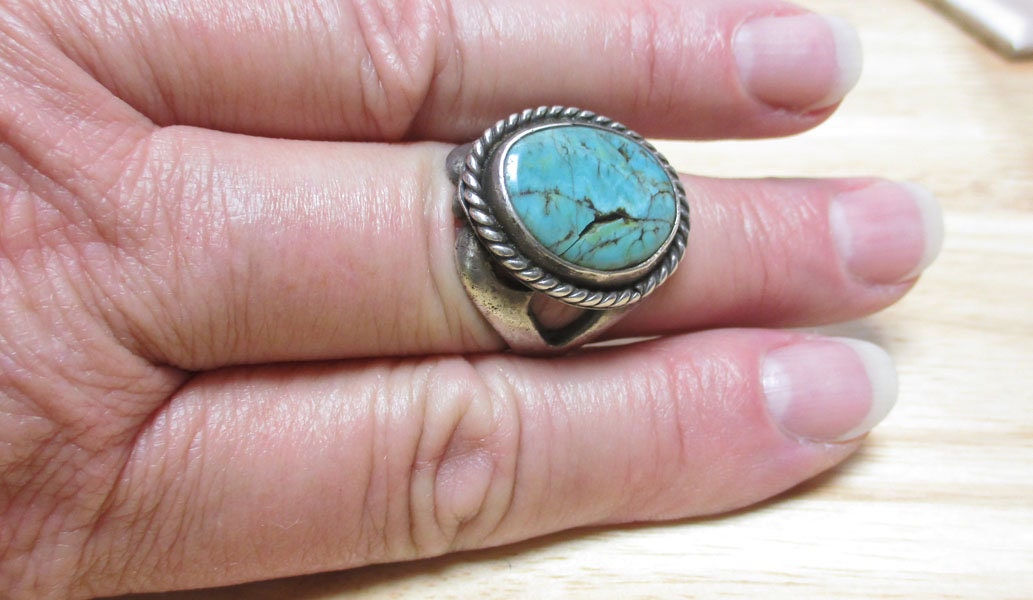 Gr 132 Navajo Tuffa Sand Cast Turquoise Ring Size 11