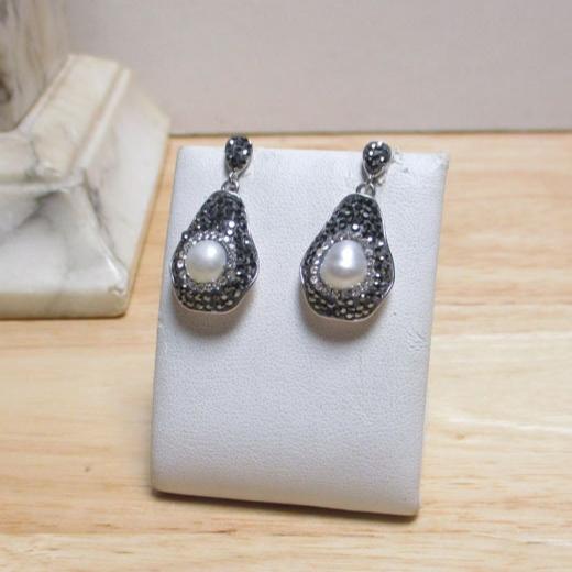 Gr 134 Sterling Silver, Cubic Zirconia and Pearl Drop Earrings
