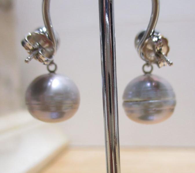 Gr 84 Solid 14K Gold and Pearl Drop Earrings 3/4"