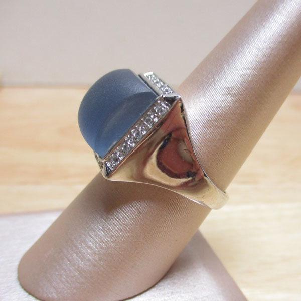 Gr 141 Sterling Silver, Chalcedony and Cubic Zirconia Signet Ring Size 8
