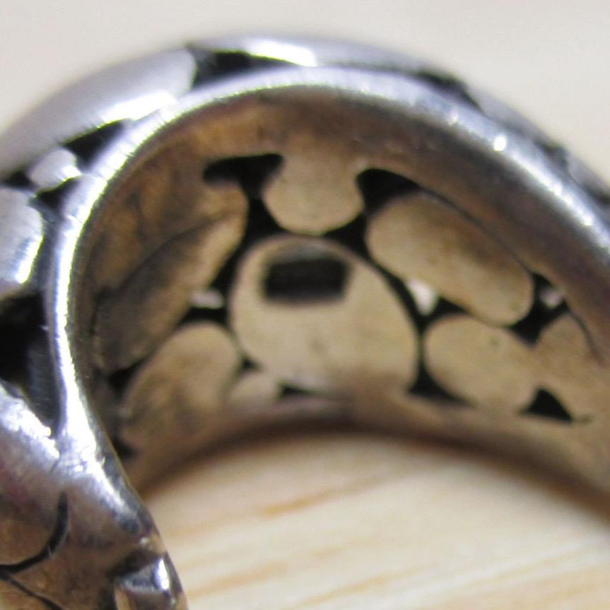 Gr 145 Sterling Silver Signed Croc or Pebble Half Hoop Earrings