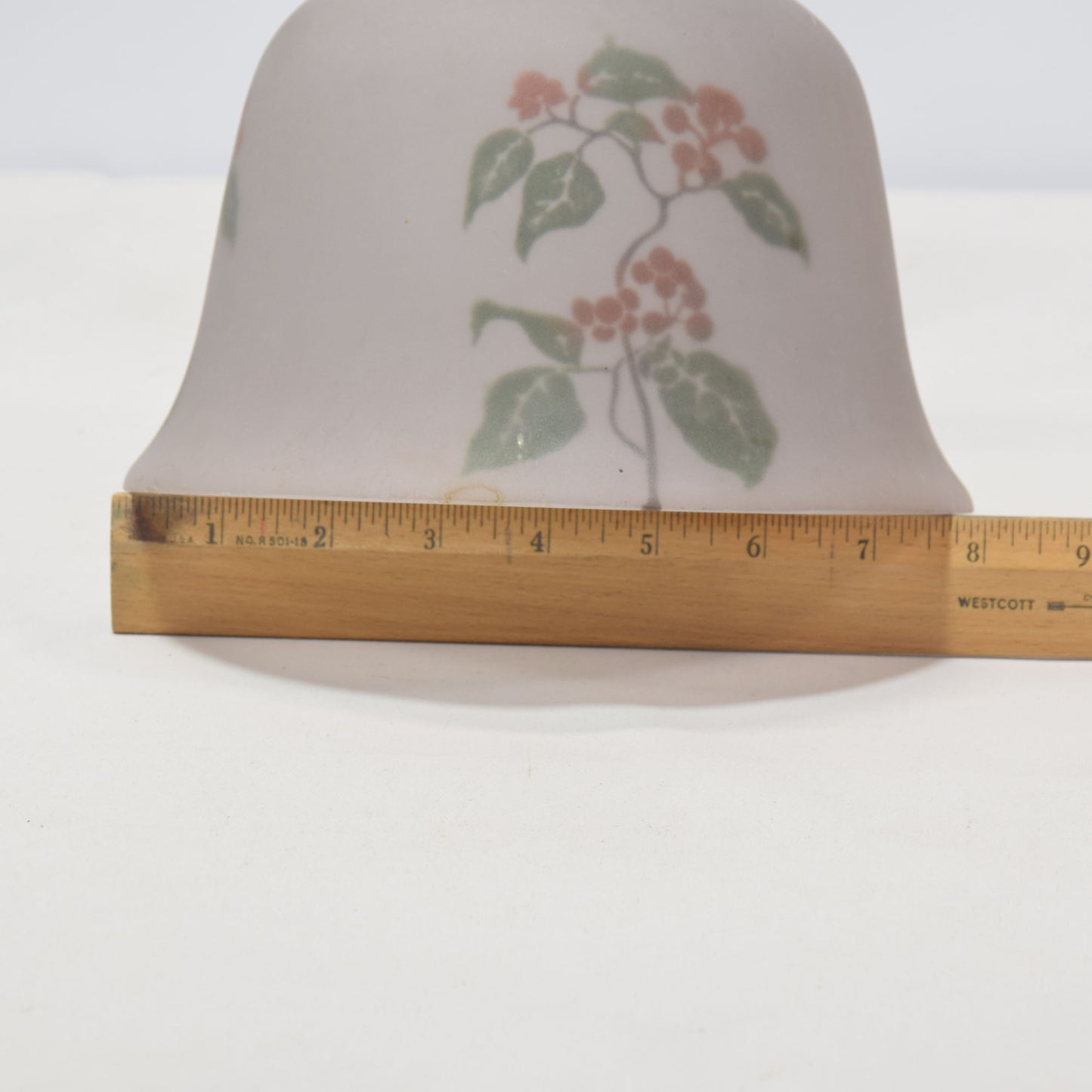 Vintage Reverse Painted Arts and Crafts Desk or Boudoir Cast Iron Lamp