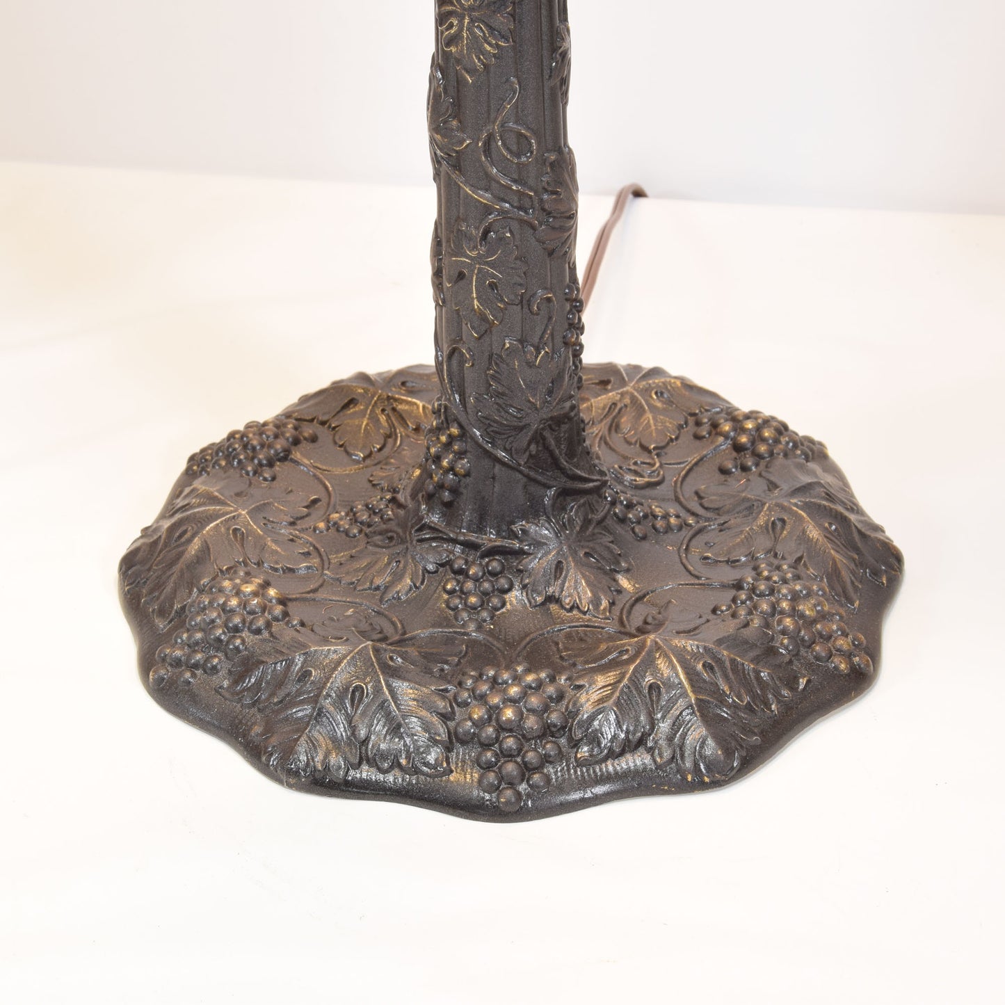 Antique Miller 3 Light Leaded Stained Slag Glass Table Lamp Grapes