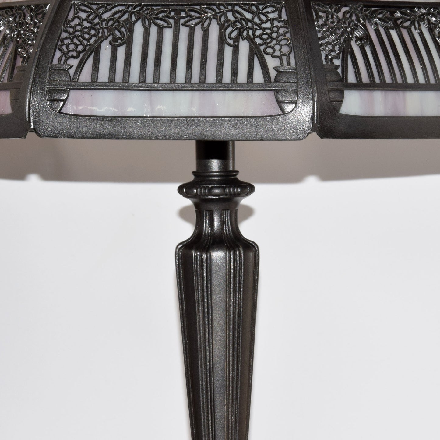 Antique Bradley and Hubbard Bent Panel Slag Glass Bronze Table Lamp