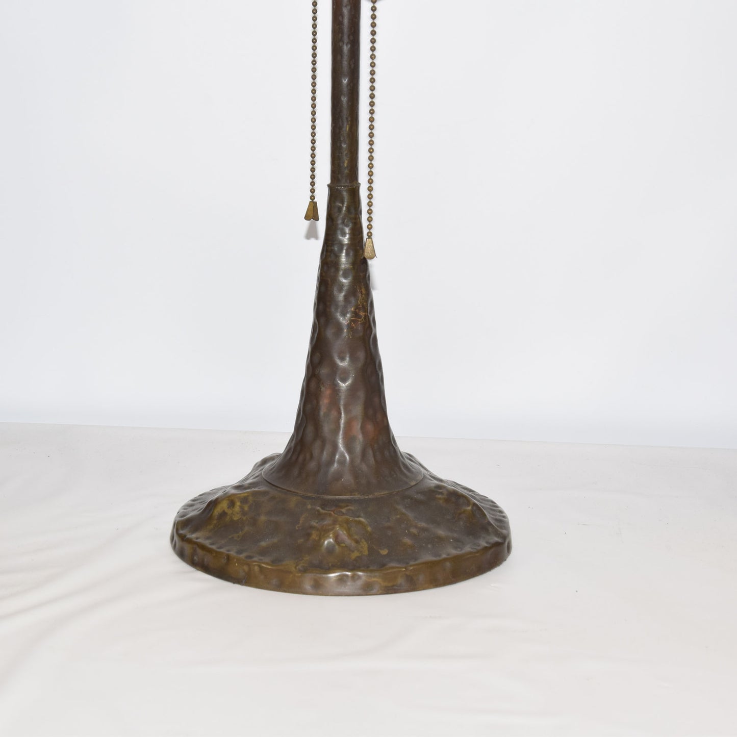 Signed Apollo Studios Hammered Copper Lamp with Leaded Stained Slag Glass Shade