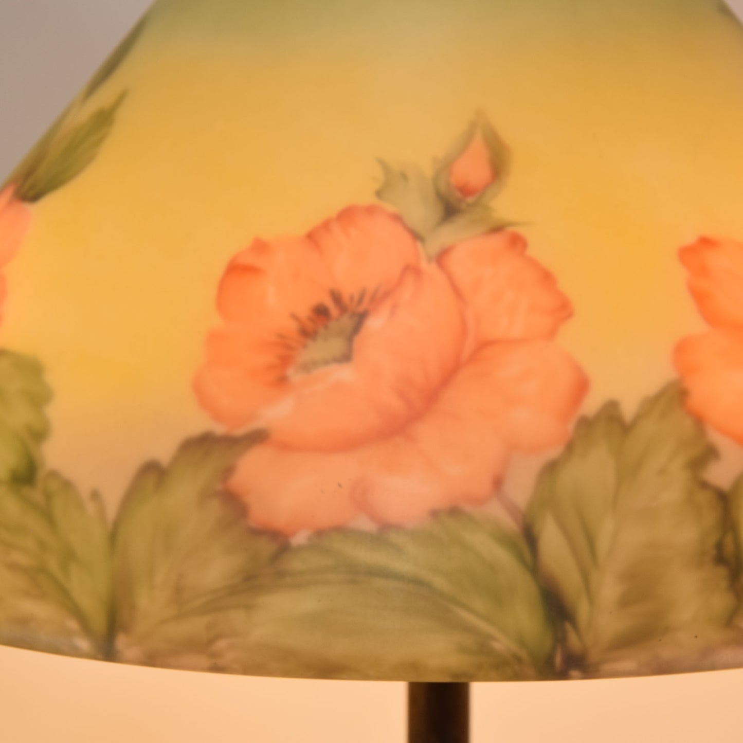 Unique Art and Glass Co. Base Reverse Painted Poppy Shade Lamp