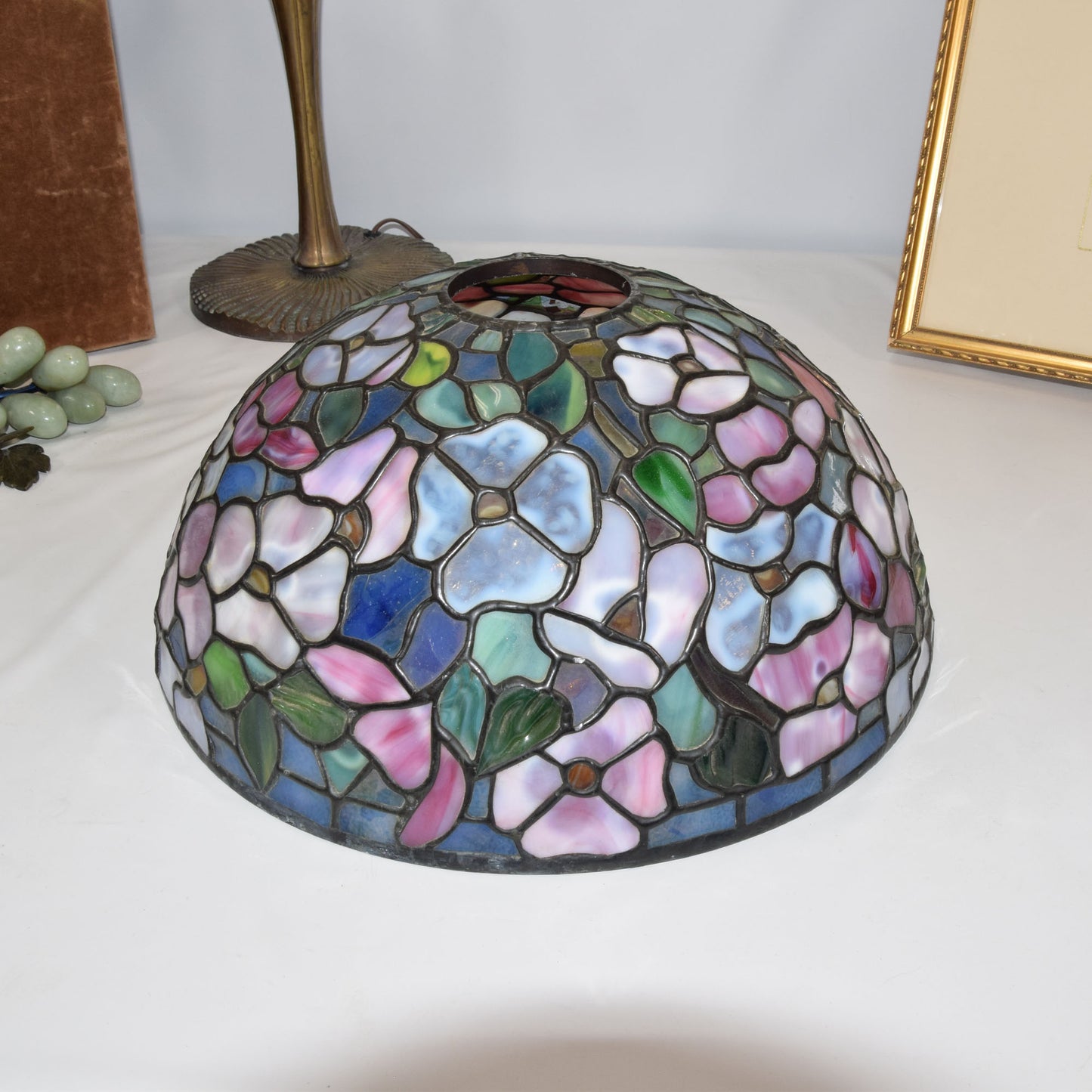 Tiffany Studios Reproduction Dogwood Blossoms Mushroom Base Lamp