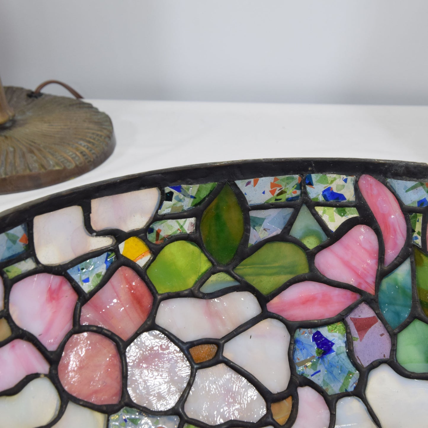 Tiffany Studios Reproduction Dogwood Blossoms Mushroom Base Lamp