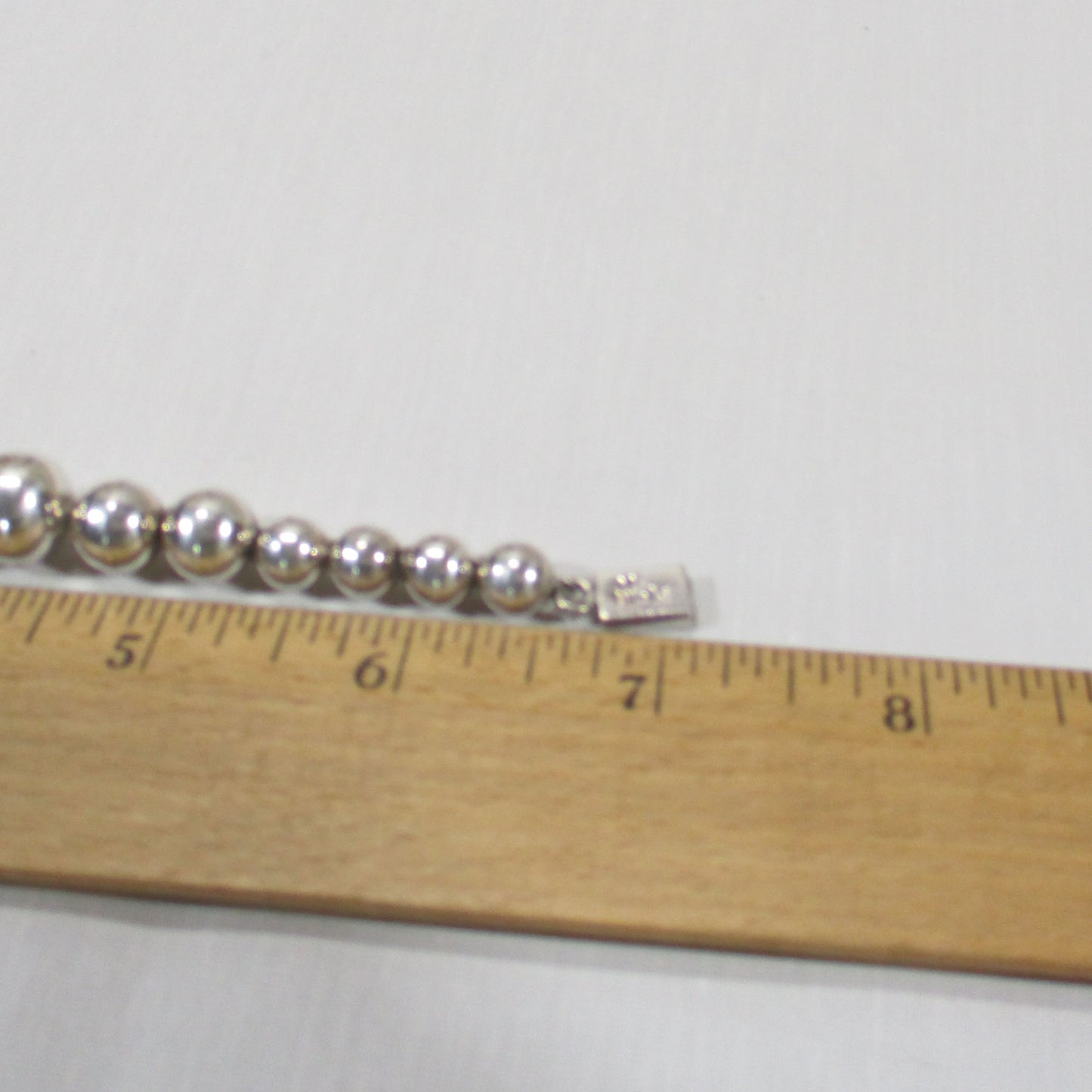 Sterling Silver Heavy Bench Made Graduated Beads Taxco Mexico 69.20 Grams 19"