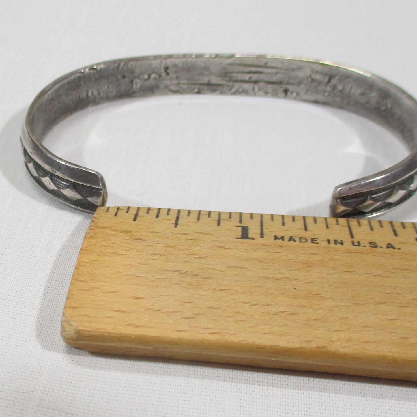 Gr 155 Navajo Ingot Sterling Silver Carinated Bracelet Hand-stamped Arrows