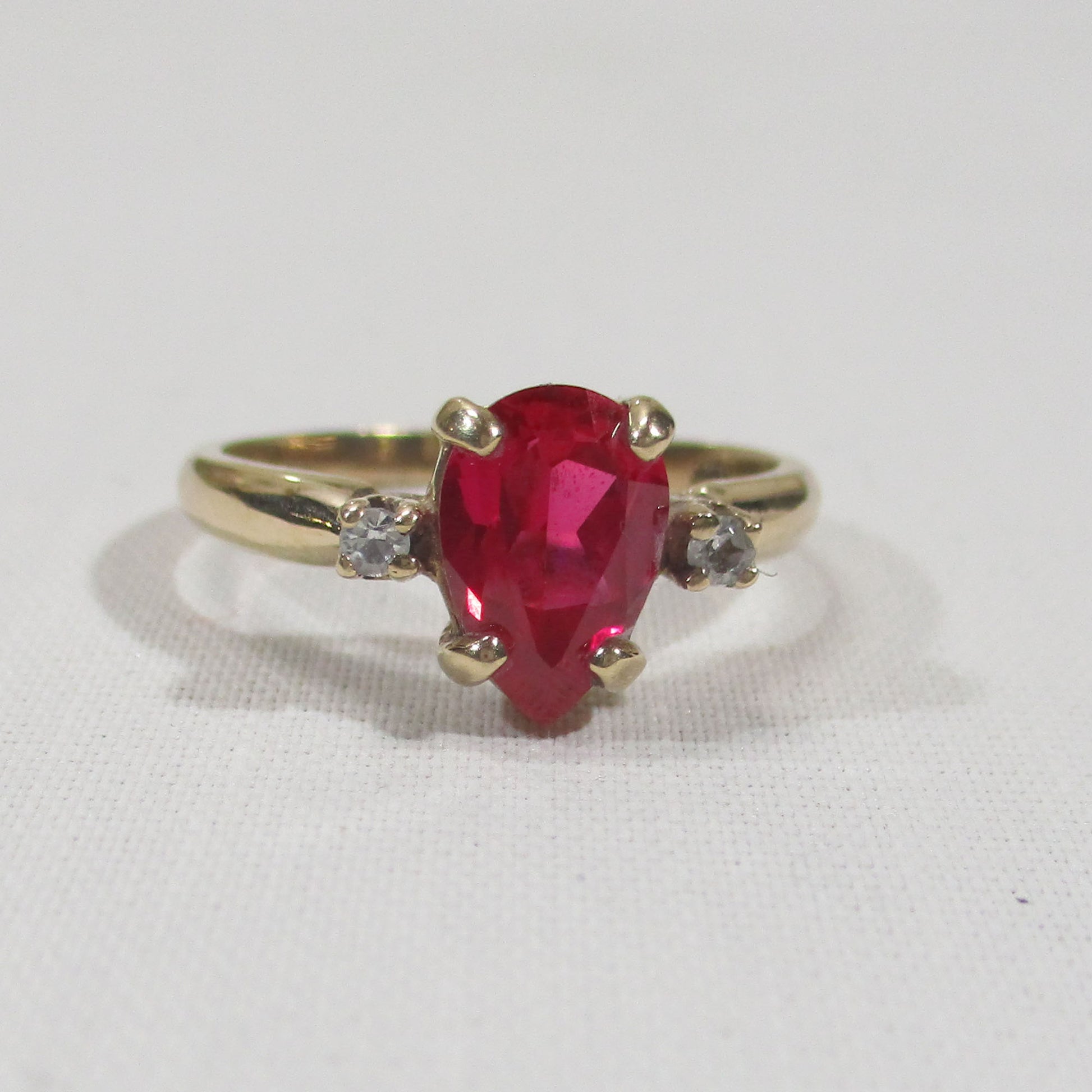 Gr 155 Solid 10K Gold, Ruby and Diamond Signet Ring Size 6 1/2