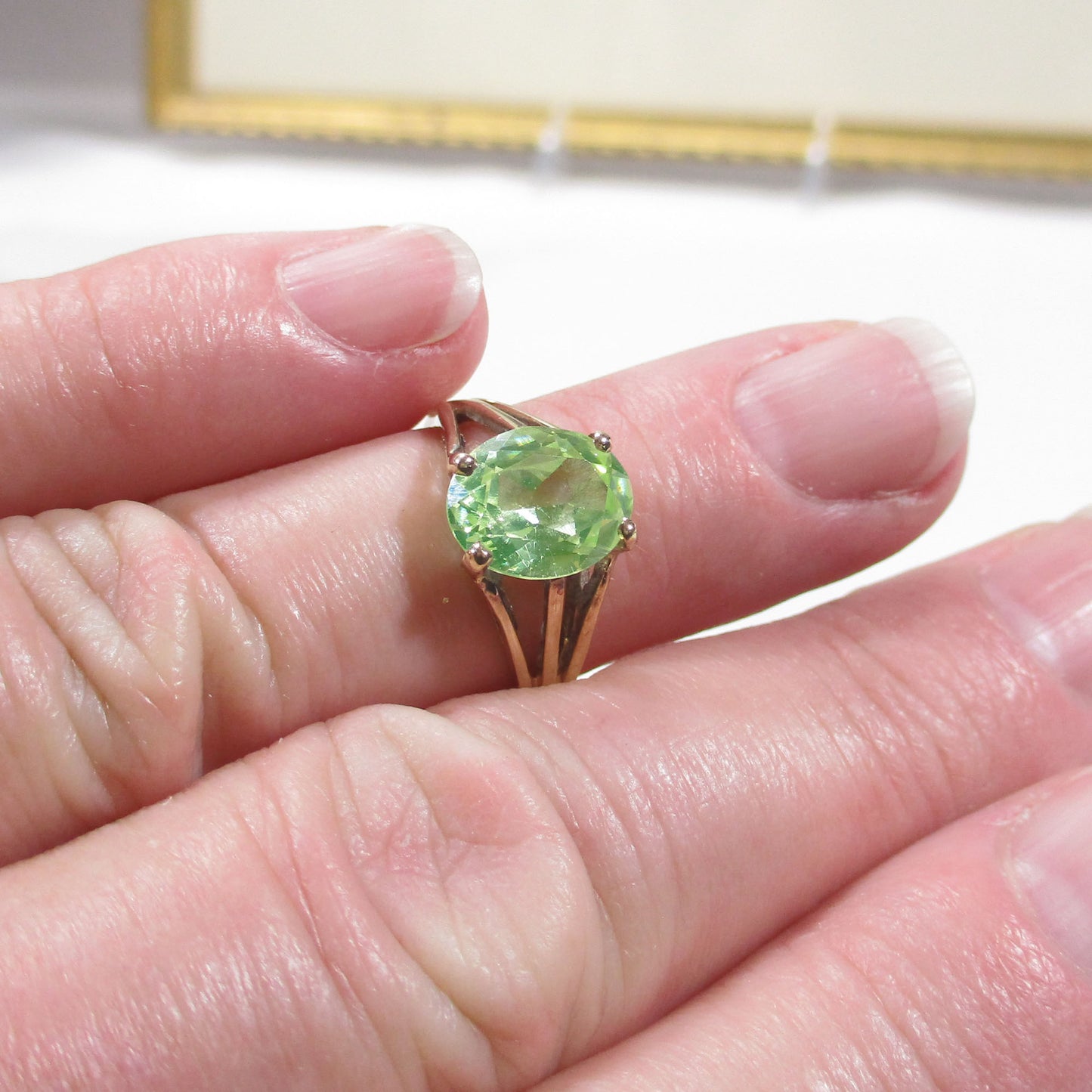 Gr 155 Solid 10K Gold and Green Spinel Signet Ring Size 5 3/4