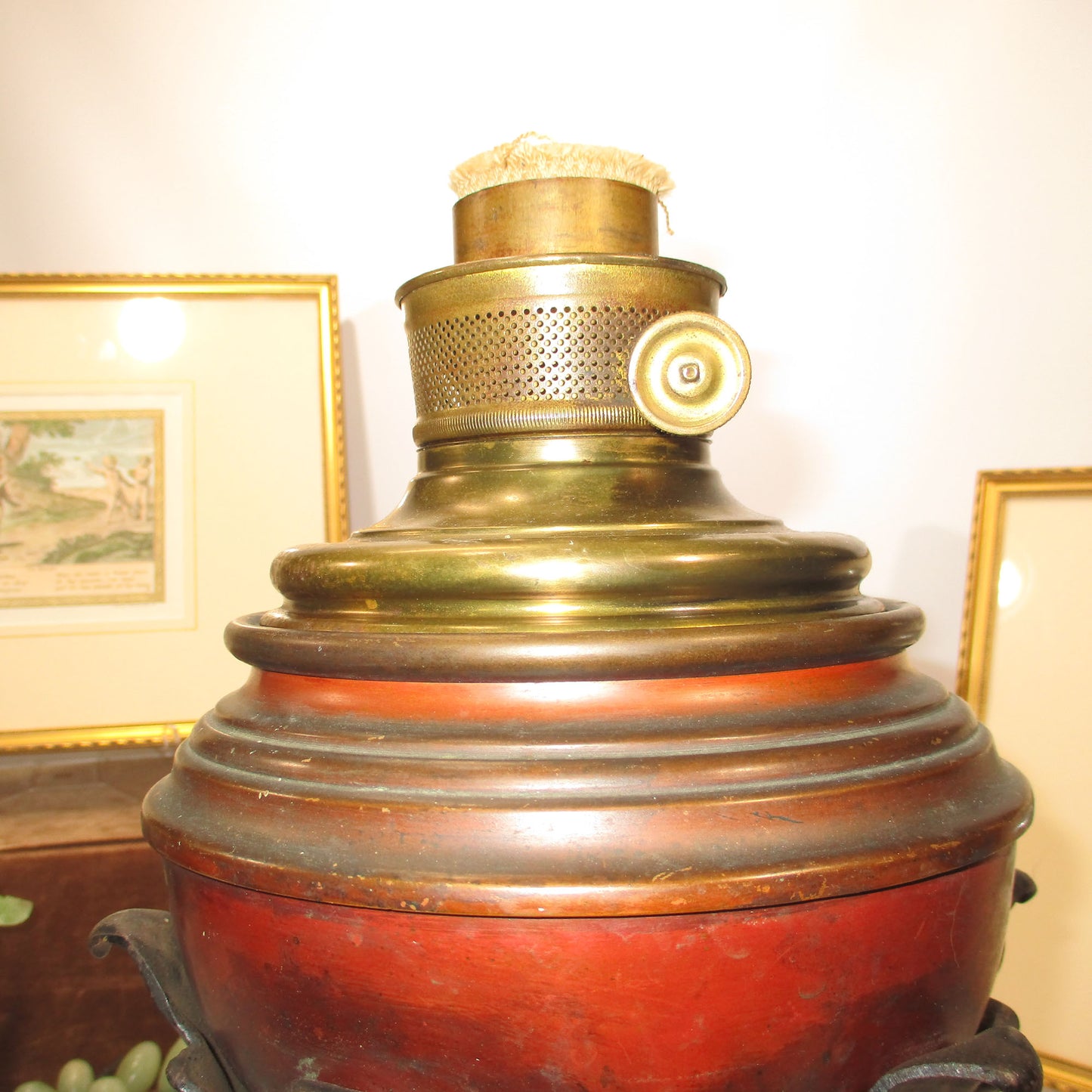 Red Brass Wrought Iron Banquet Oil Lamp with Snakes on Base