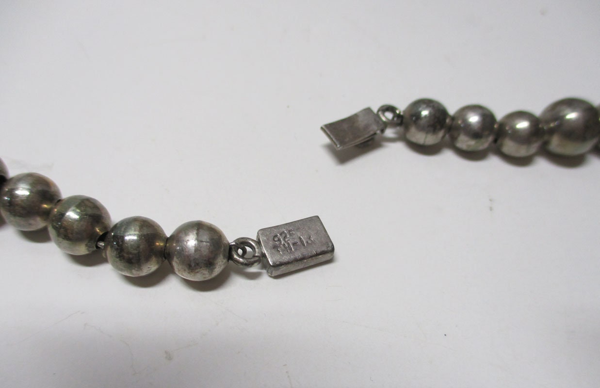 Gr 73 Sterling Silver Heavy Bench Made Graduated Beads Taxco Mexico 69.26 Grams 16"