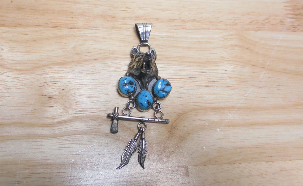 Gr 128 Vintage Navajo Wolf & Tomahawk Pendant Necklace Sterling Silver Turquoise Richard Begay