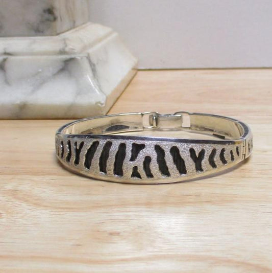 Sterling Silver Zebra Carved Style Bangle Bracelet 23.79 Grams