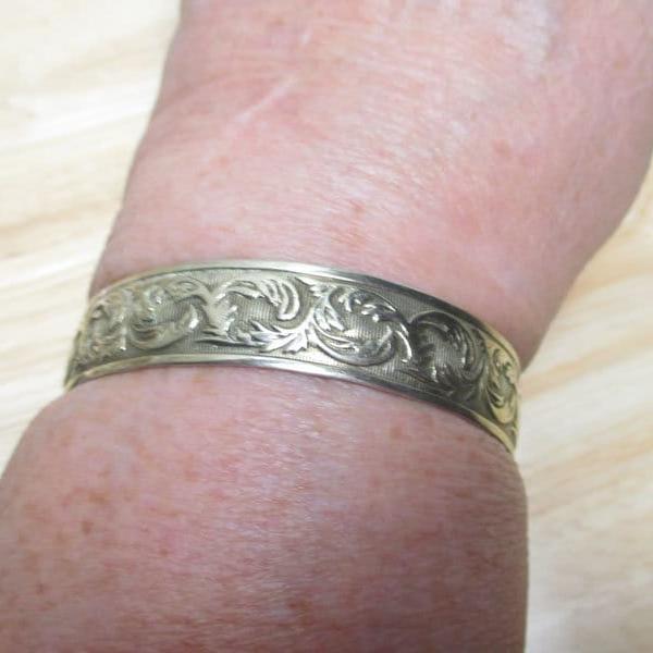 Gr 141 Art Nouveau Danecraft Sterling Silver Cuff Bracelet Engraved Floral Repousse