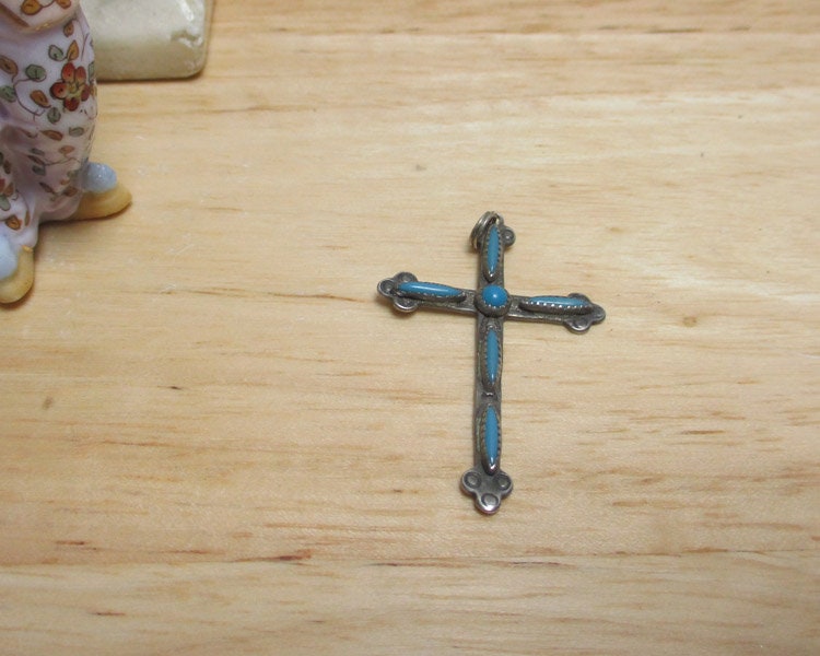 Gr 143 Zuni Sterling Silver Needlepoint Turquoise Inlaid Cross Fred Harvey Era